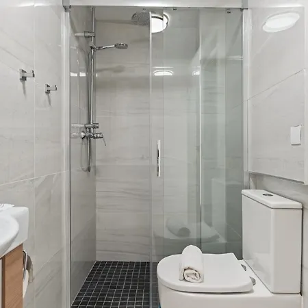 Elegant By Harbour By Costarentals - Ref 236 Apartment Fuengirola