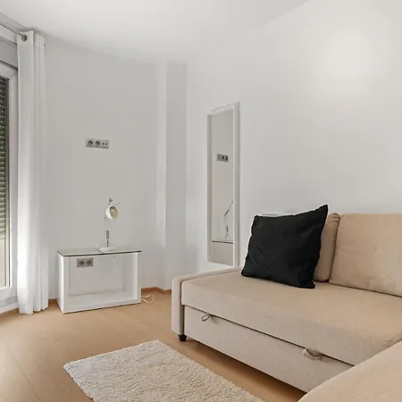 Elegant By Harbour By Costarentals - Ref 236 Apartment *