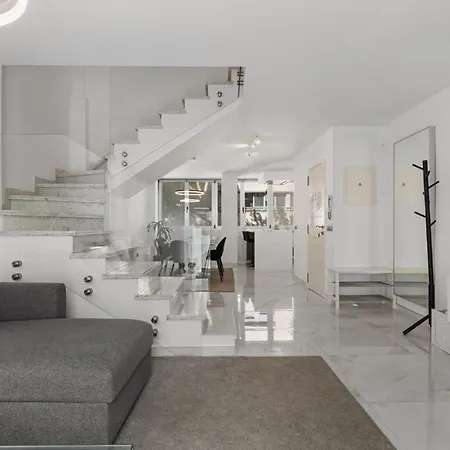 Apartment Elegant By Harbour By Costarentals - Ref 236